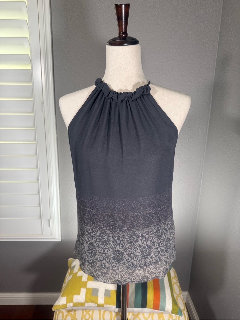Vince Charcoal Gray Sleeveless blouse with Patterned Hem
